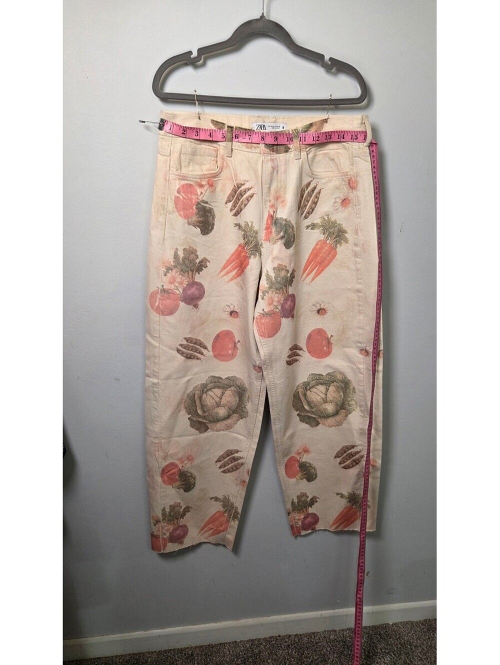 Zara Vegetable Print Barrel Jeans Size 8 NWOT Garden Cottagecore Raw Hem